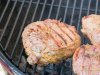 Marinierter Schweinenacken auf dem KeraKing