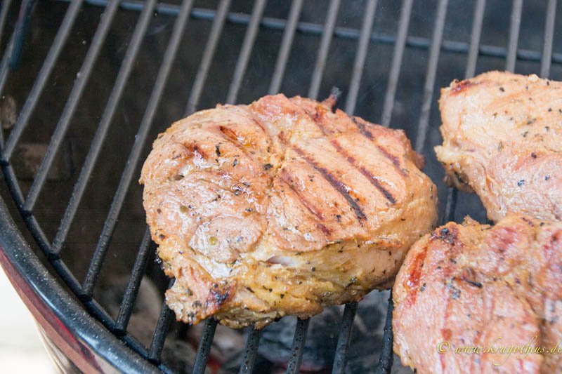 Marinierter Schweinenacken auf dem KeraKing