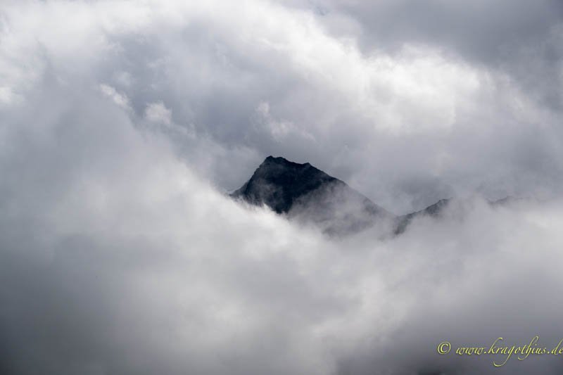Der Ortler in den Wolken