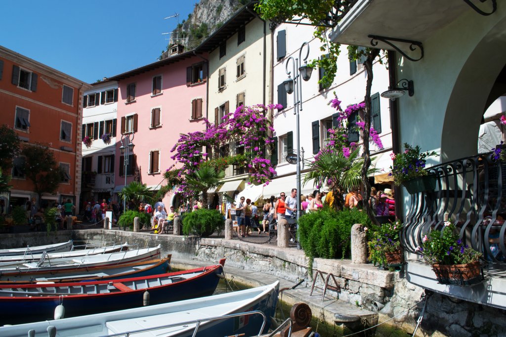 hafen_limone_mit_hauesern